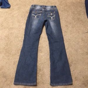 Super flattering jeans! Bring out curves!